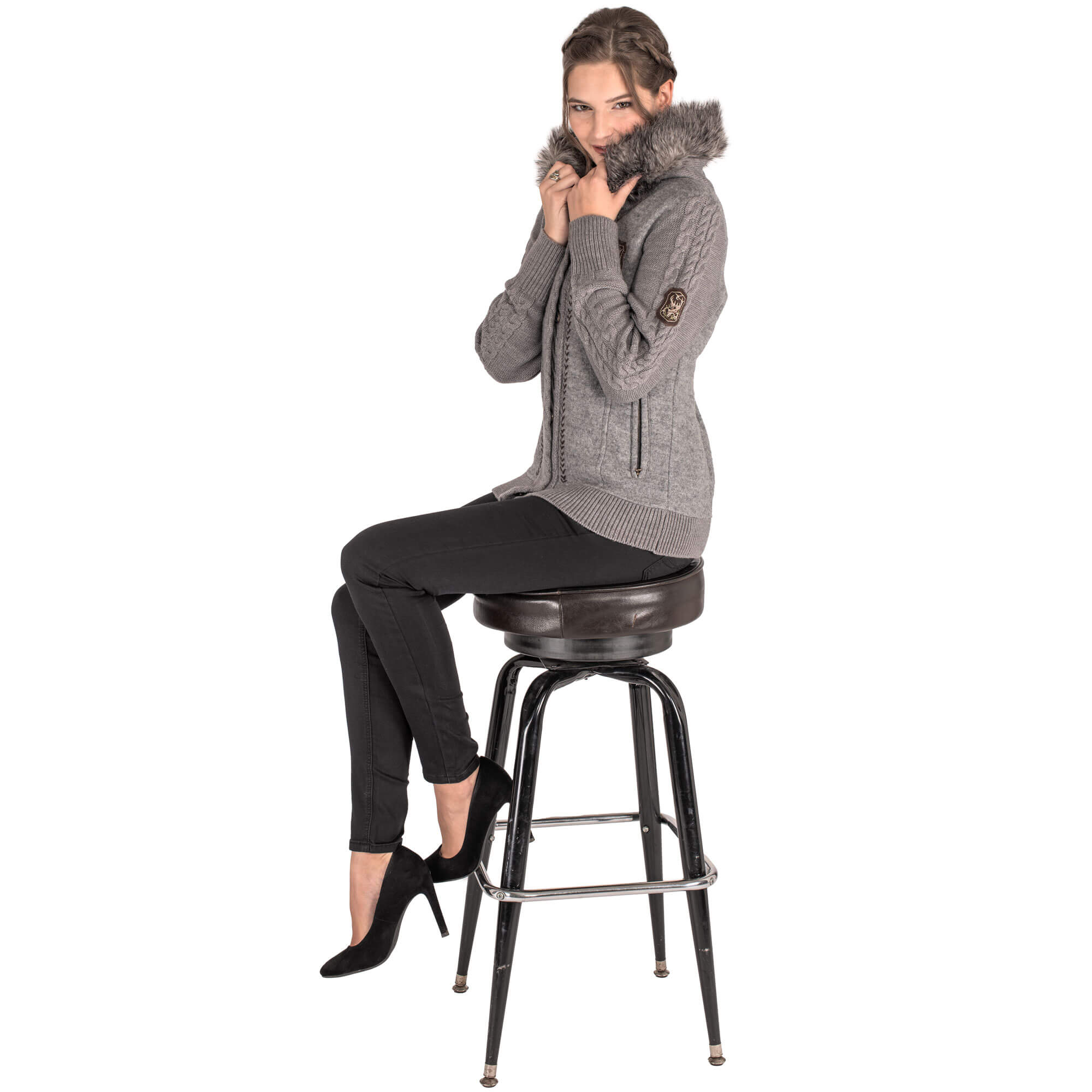 Seitenansicht der Damen Jacke "Lucie", mit Model, in der Farbe Grau