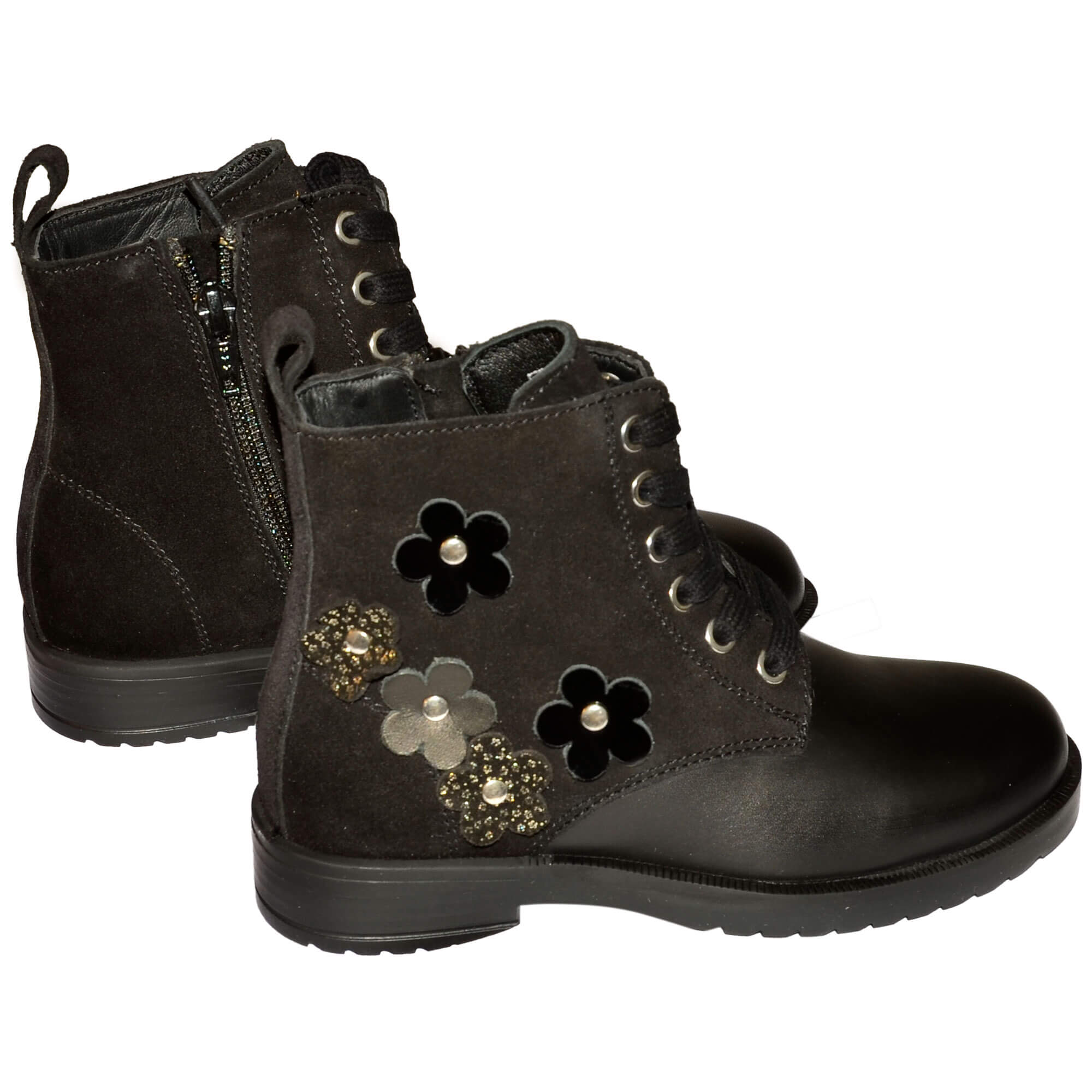 Seitenansicht der Mädchen Schuhe "10015", in der Farbe Schwarz, nach Rechts gedreht