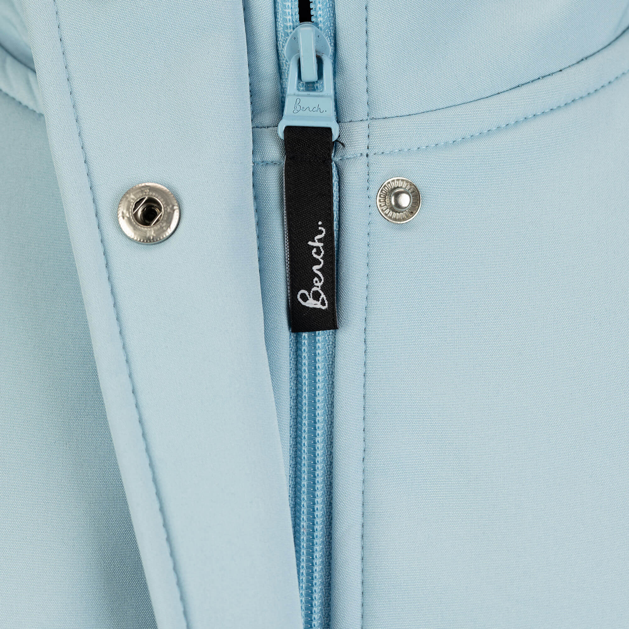 Detailansicht des Damen Softshell-Parka "Bench Blue", Reißverschluss und Kragen