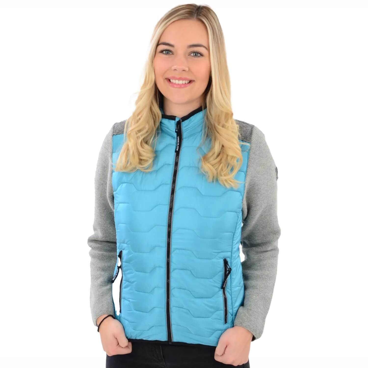 Vorderansicht der Damen Outdoor Jacke "Donatella", in der Farbe Blau, auf Modell