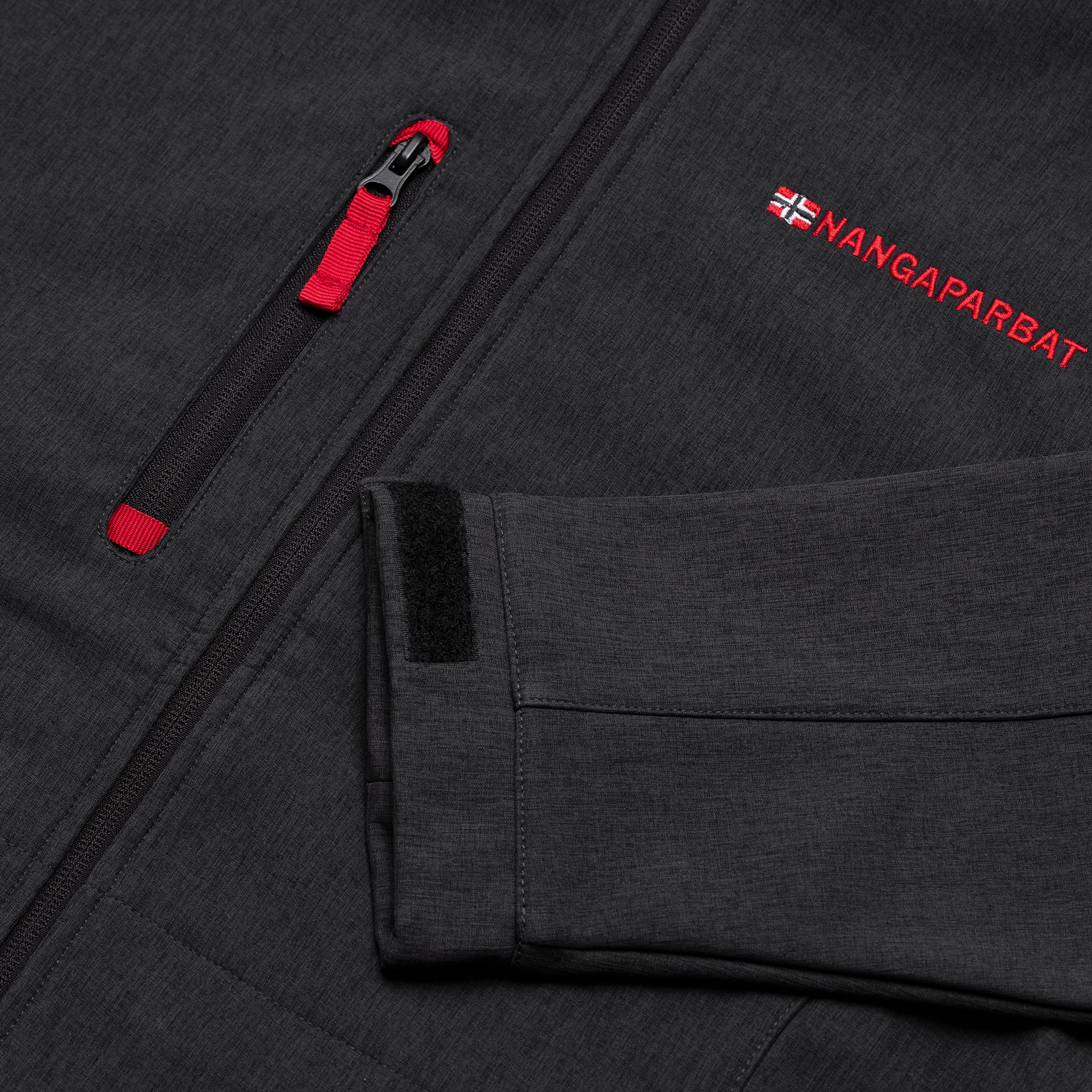 Detailansicht der Softshelljacke "Nangaparbat", in der Farbe Anthrazit